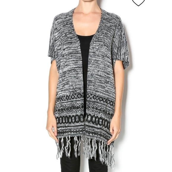 Elan One Size Fringe Aztec Poncho - Picture 1 of 8